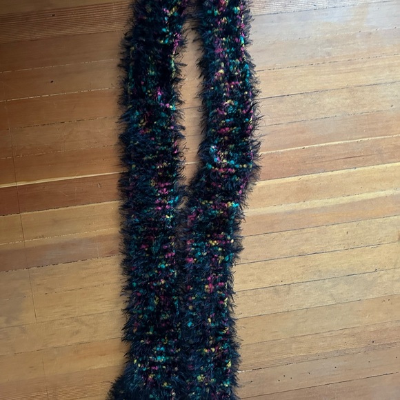 Funky scarf - Picture 2 of 3